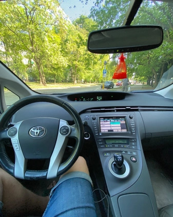 Toyota Prius cena 38500 przebieg: 282500, rok produkcji 2010 z Bobowa małe 106